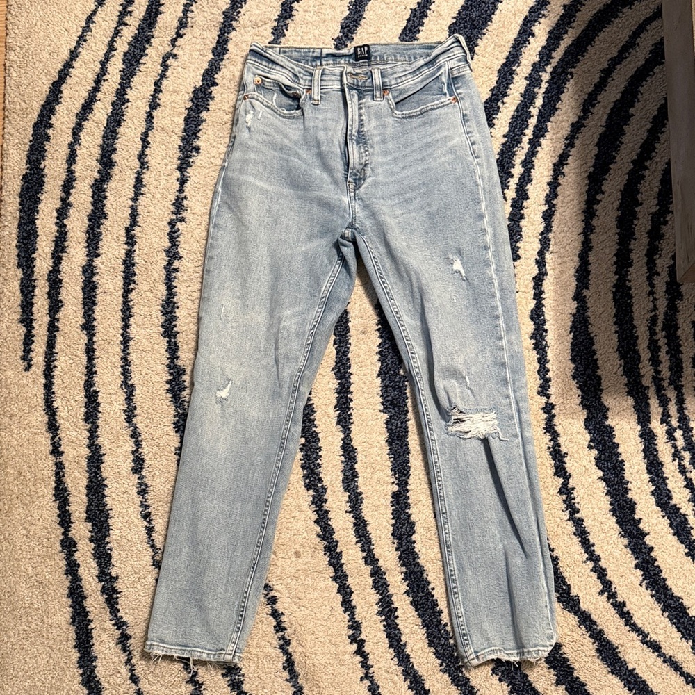 GAP Women's Light Blue Straight Leg Jeans